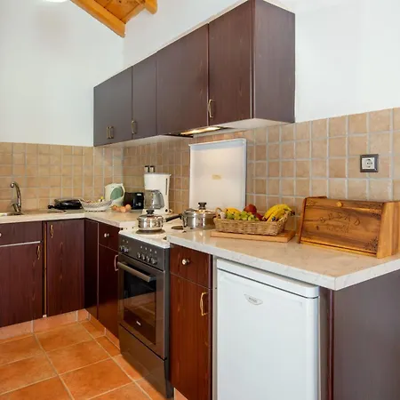 Holiday home Dive Into Summer - Kirki's Cozy Pool Gem On Paxoi *