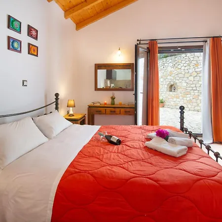 Casa de Férias Dive Into Summer - Kirki's Cozy Pool Gem On Paxoi