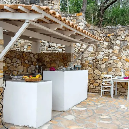 Dive Into Summer - Kirki's Cozy Pool Gem On Paxoi *
