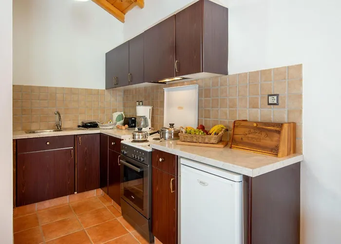 Feriehus Dive Into Summer - Kirki's Cozy Pool Gem On Paxoi *
